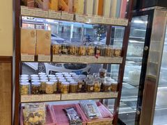 -红宝石·鲜奶小方·海派西点房(金杨店)