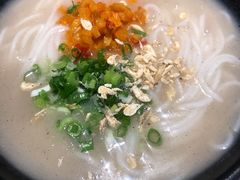 鱼糊粉配油条-汪爹爹武汉牛三鲜(朝外大街店)