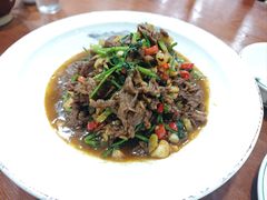 -湖南人家湘菜馆(镇江路店)