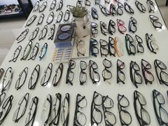-三叶眼镜城·好视力眼镜店
