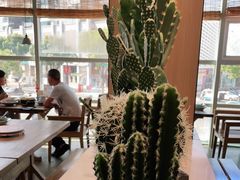 -蜜桃餐厅·伴山(湖滨商业街店)