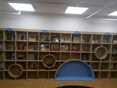 -小门牙好性格托育(北外滩中心)