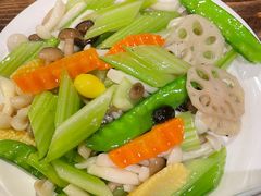-七菜馆·东北菜·蒸饺(文体路店)