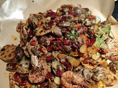 -南海底小海鲜·湘菜(鲁巷吴家湾店)