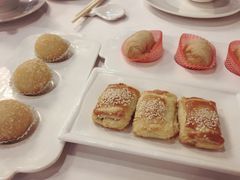 酥香椰汁流心球-广州酒家(文昌总店)
