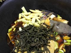 -人民公社铁锅炖·东北菜(卫国道店)