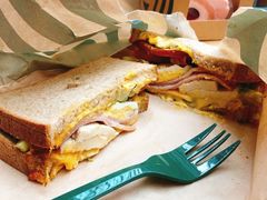 培根鸡肉俱乐部大嘴三明治-星巴克(成都科学城店)