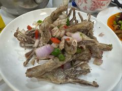 -余杨鸭鸭餐厅