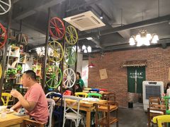 大堂-小小河边鱼(天润城店)
