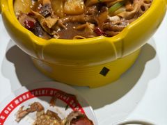 -多嘴肉蟹煲(万达店)