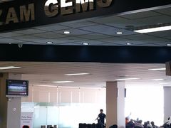 -班达拉奈克国际机场