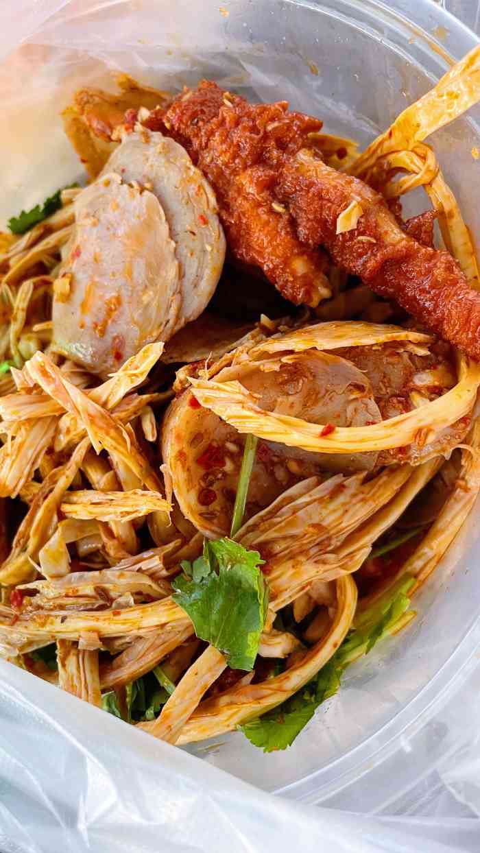 陈记捆鸡-"街边小店,几次去省妇幼保健院经过这个店都.