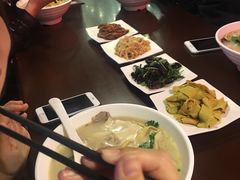 -萧记三鲜烩面(东站店)