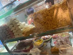 -Bánh Mì Huynh Hoa