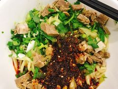 -牛一嘴·兰州牛肉面·大盘鸡(财富中心店)