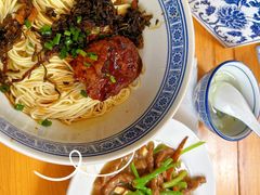 -沪西老弄堂面馆(定西路店)