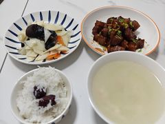 -天鹅到家·保姆月嫂育儿嫂(朝阳店)