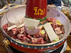 苏尼特极品羔羊肉-毛辣果·贵州红酸汤牛肉火锅(西单店)