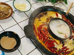 -财二舅火锅招待所