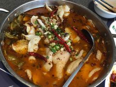 酸菜鱼-鑫小城故事·砂锅·排骨藕汤(兴业路店)
