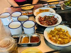 -马路牙子烧烤音乐酒馆(望京店)