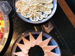 -三个四川人火锅(华联商厦店)