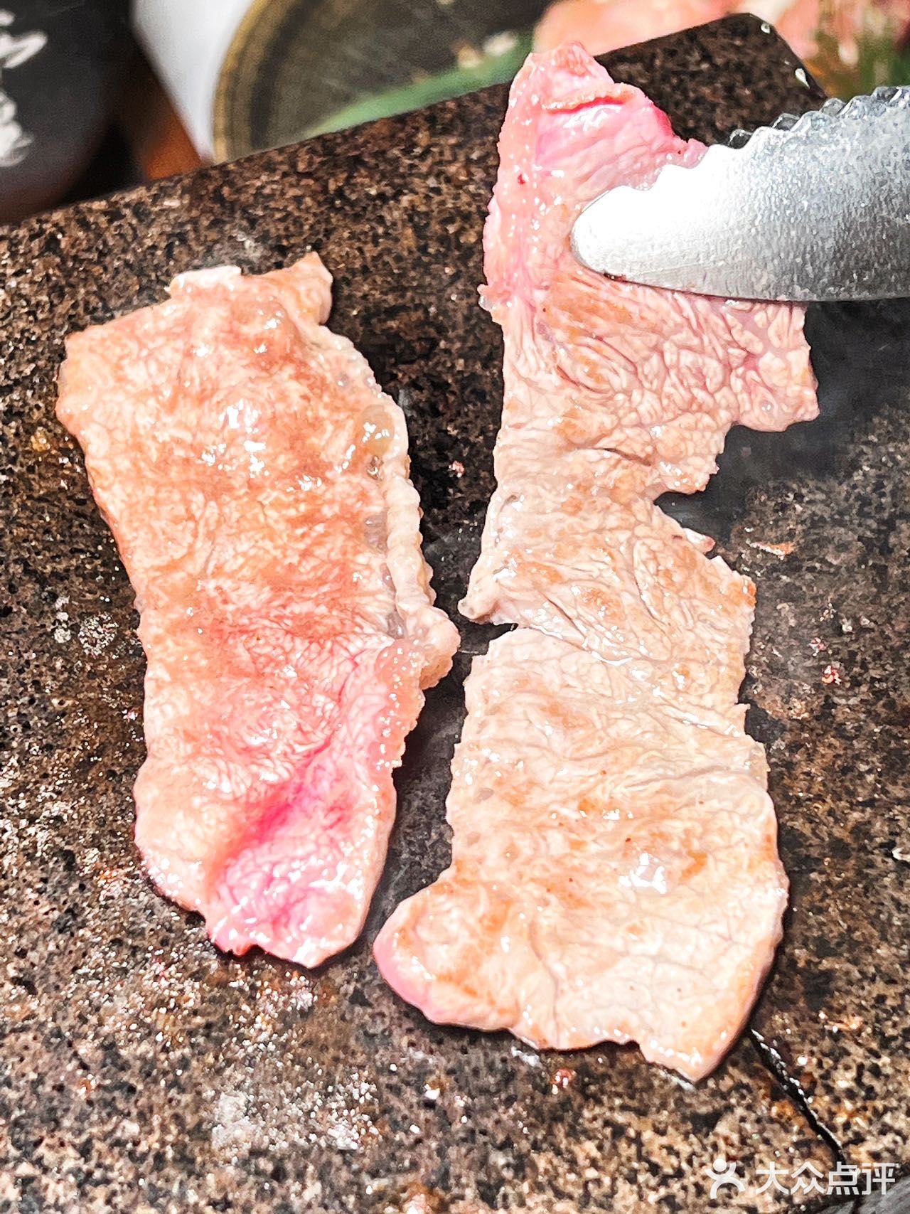 上海探店 | 这家开在虹莘路的石烧烤肉真的超好吃