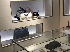 -乐蓬马歇百货公司(Rive Gauche)