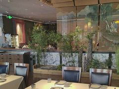 -八府香鸭·啫啫煲(华山路店)