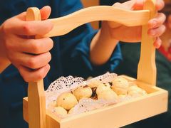干菜炸汤圆-香园茶社·金陵小灶(老门东店)