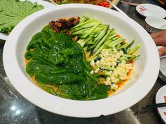 麻酱绿色拉皮-嘎吧锅私家菜馆(新村十区店)