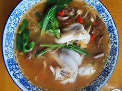 -邱芳粉店(迎宾大道旗舰店)