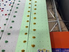 -蓝天攀岩-青少年训练(罗湖益田假日广场店)