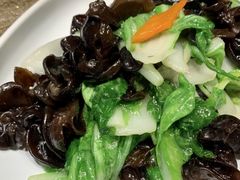 -额尔敦传统涮.冰煮羊火锅(乌兰察布体育场店)