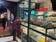 面包甜点陈列柜-南来顺饭庄·清真(南菜园店)