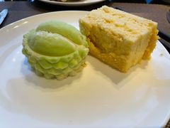 猫山王榴莲蛋糕-大中华希尔顿酒店-念自助餐·嗨啤·小龙虾