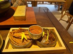 -银米·云南传统过桥米线(双廊黑金冠店)