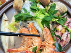 六鲜杂鱼煲-东江海鲜大排档·潮汕菜·砂锅粥