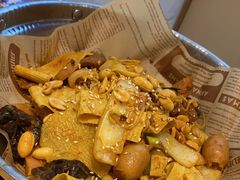 -红渡小香·牛肉麻辣香锅(车站南路店)