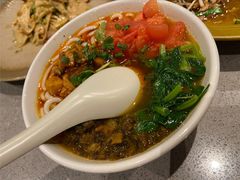 焖肉小锅米线-半山腰·云南菜(侨福芳草地店)