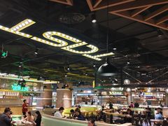 大堂-食通天美食广场(华润万象城店)