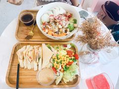 香烤鸡肉吐司三明治-Miss Fresh轻食(南京西路店)