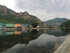 -百里峡七彩艺术小镇