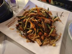 -长寿参鸡汤(朝韩风情街店)