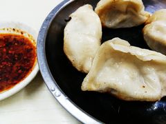 -黄阿姨锅贴大王(万航渡路店)