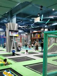 -反弹蹦床公园·亲子乐园·团建·派对(尚品奥莱店)