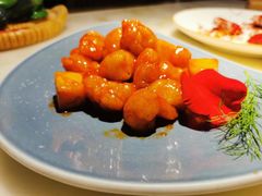 菠萝咕咾肉-吴越荣记苏州菜·松鼠桂鱼(月光码头店)