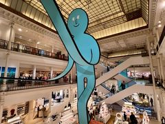 -乐蓬马歇百货公司(Rive Gauche)