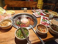 -城墙拐拐火锅(三峡广场黑金冠店)