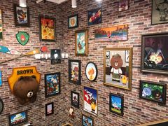 -LINE FRIENDS Garosu-gil Flagship Store